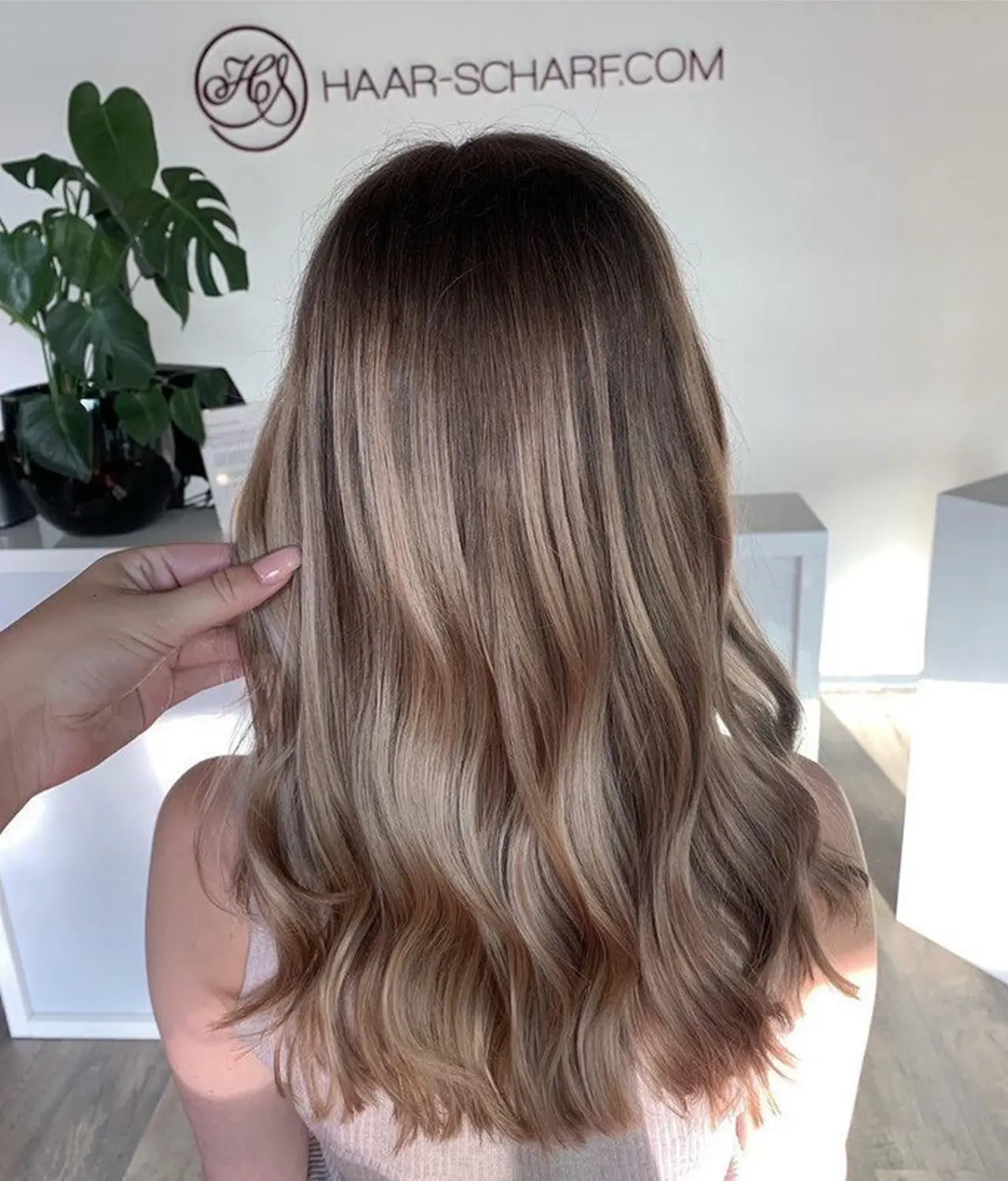 HAAR-SCHARF - Friseursalon - Haarverlängerung